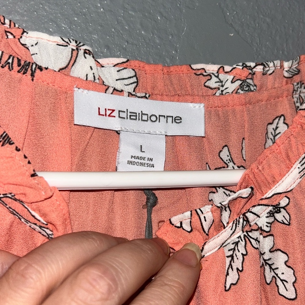 Liz Claiborne Pink Flutter Sleeve Ruffled Blouse - Picture 6 of 9